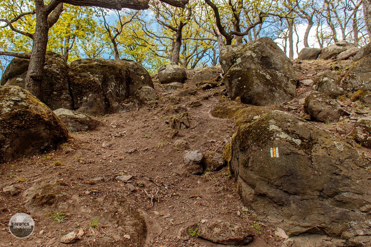 Kiemelt fotó: Zaboda-kő (karancs-medves.info fotó: Micsuda András)