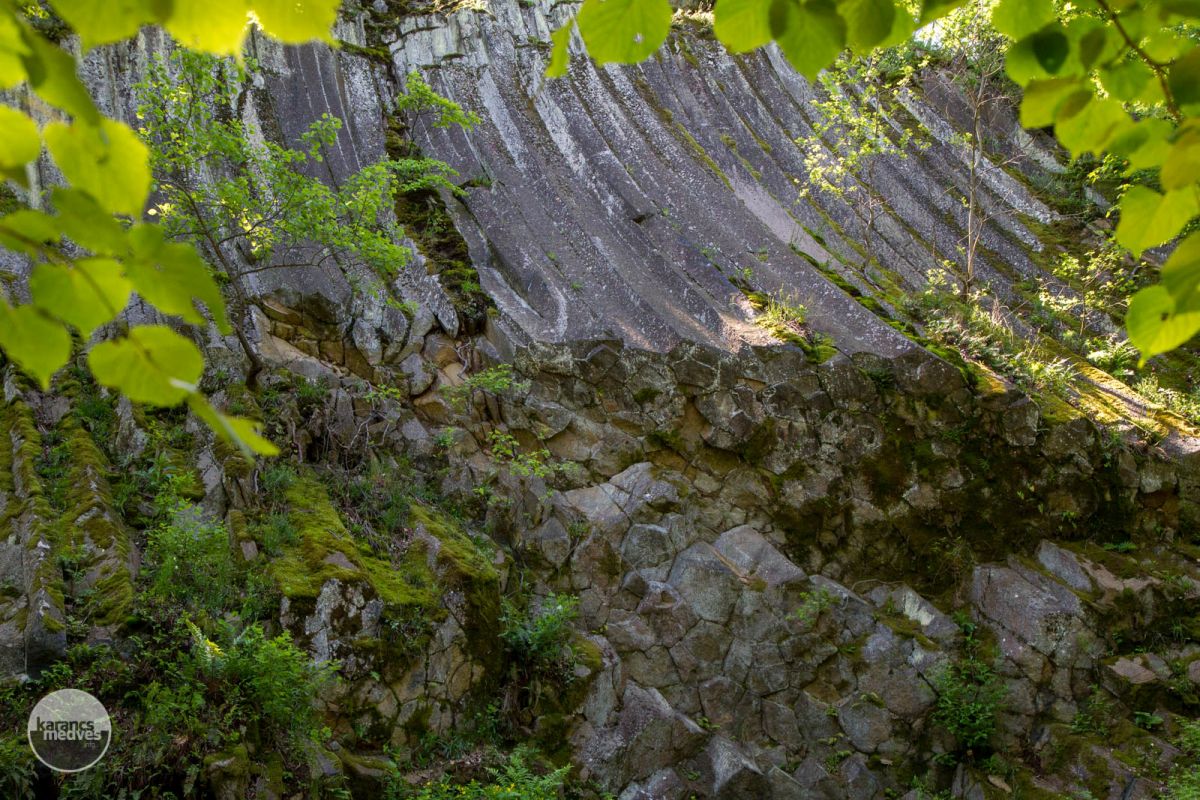 Kiemelt fotó: A Nagy-hegy andezitoszlopai (karancs-medves.info fotó: Drexler Szilárd)